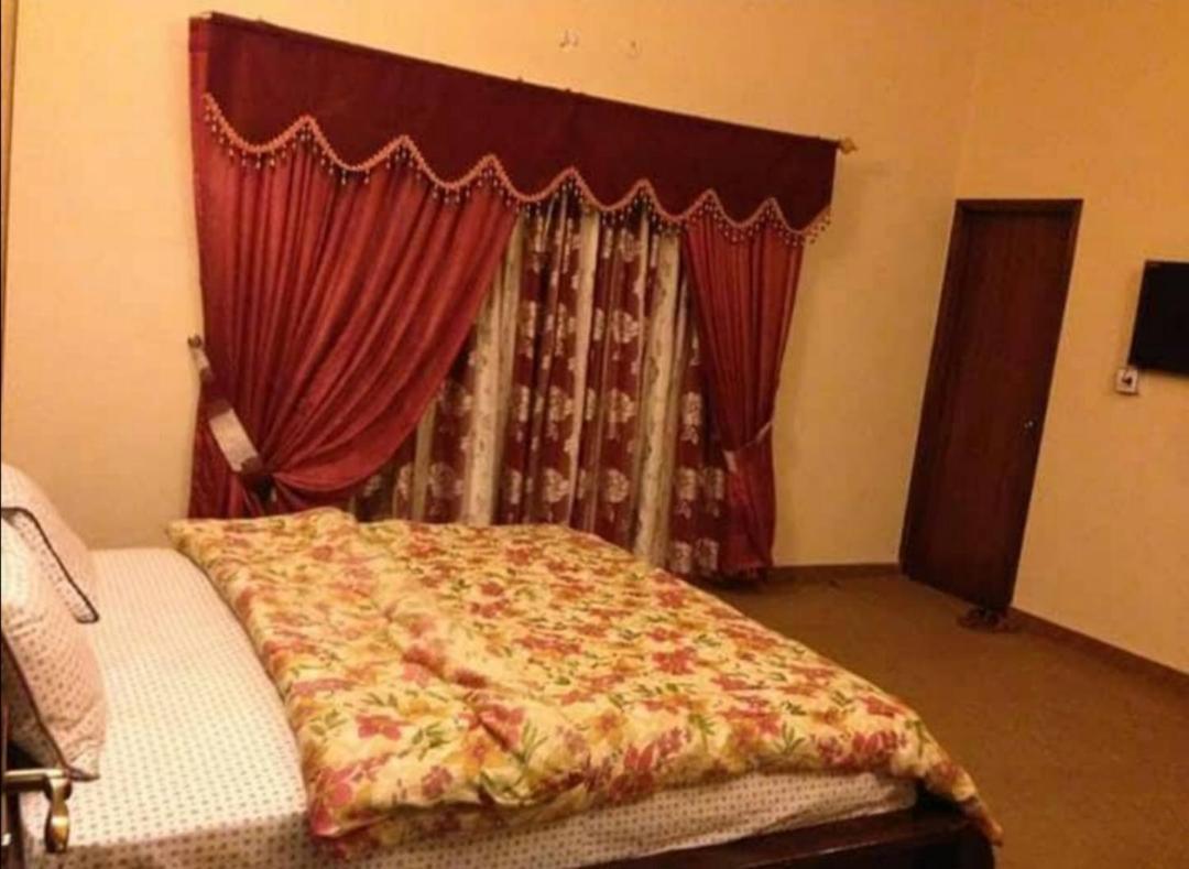 Magnum Hotel Lahore Buitenkant foto